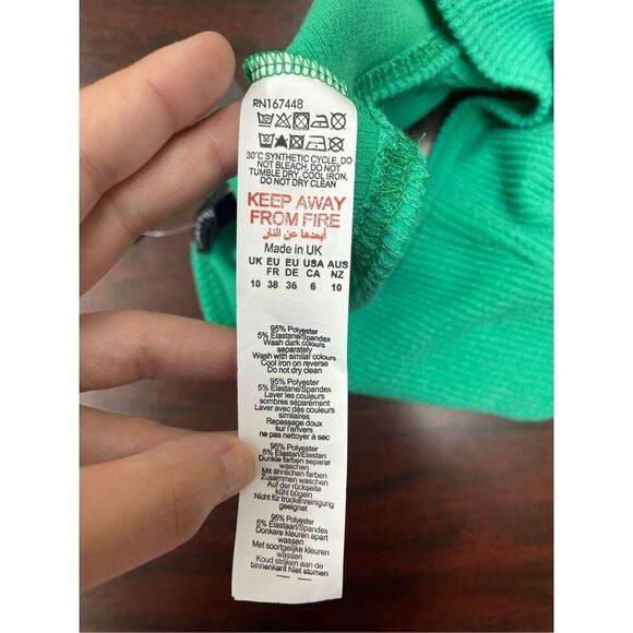 NWT Pretty Little Things Bright Green Crinkle Rib One Shoulder Cut Out Crop Top - Picture 8 of 8